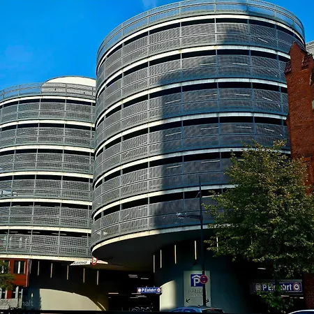 Am Borsigturm ホテル