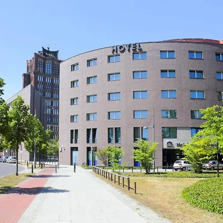 Am Borsigturm ホテル
