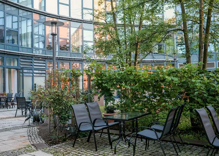 Hotel Am Borsigturm 4*