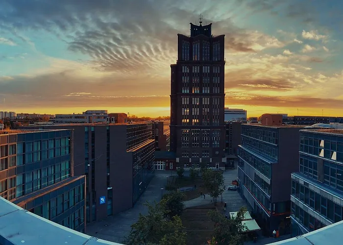 Am Borsigturm 호텔 4*