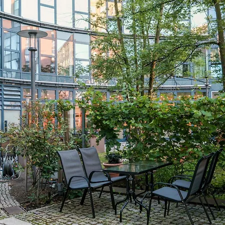 Hotel Am Borsigturm 4*