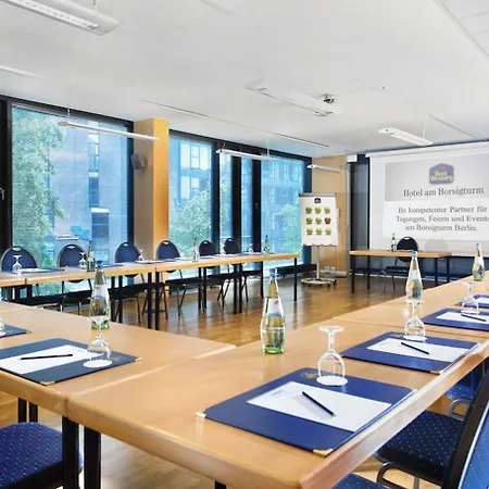 Am Borsigturm 호텔 4*