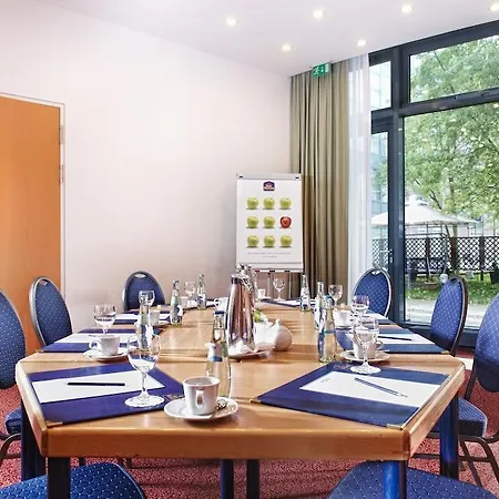 Am Borsigturm Hotel 4*