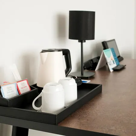 Am Borsigturm 4* ベルリン