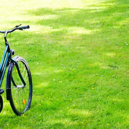 Am Borsigturm 4* ベルリン