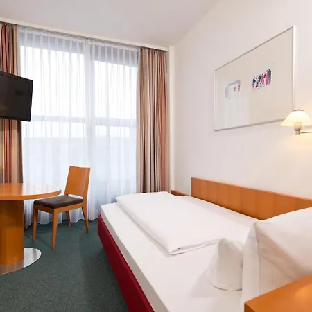 Hotel Am Borsigturm 4*
